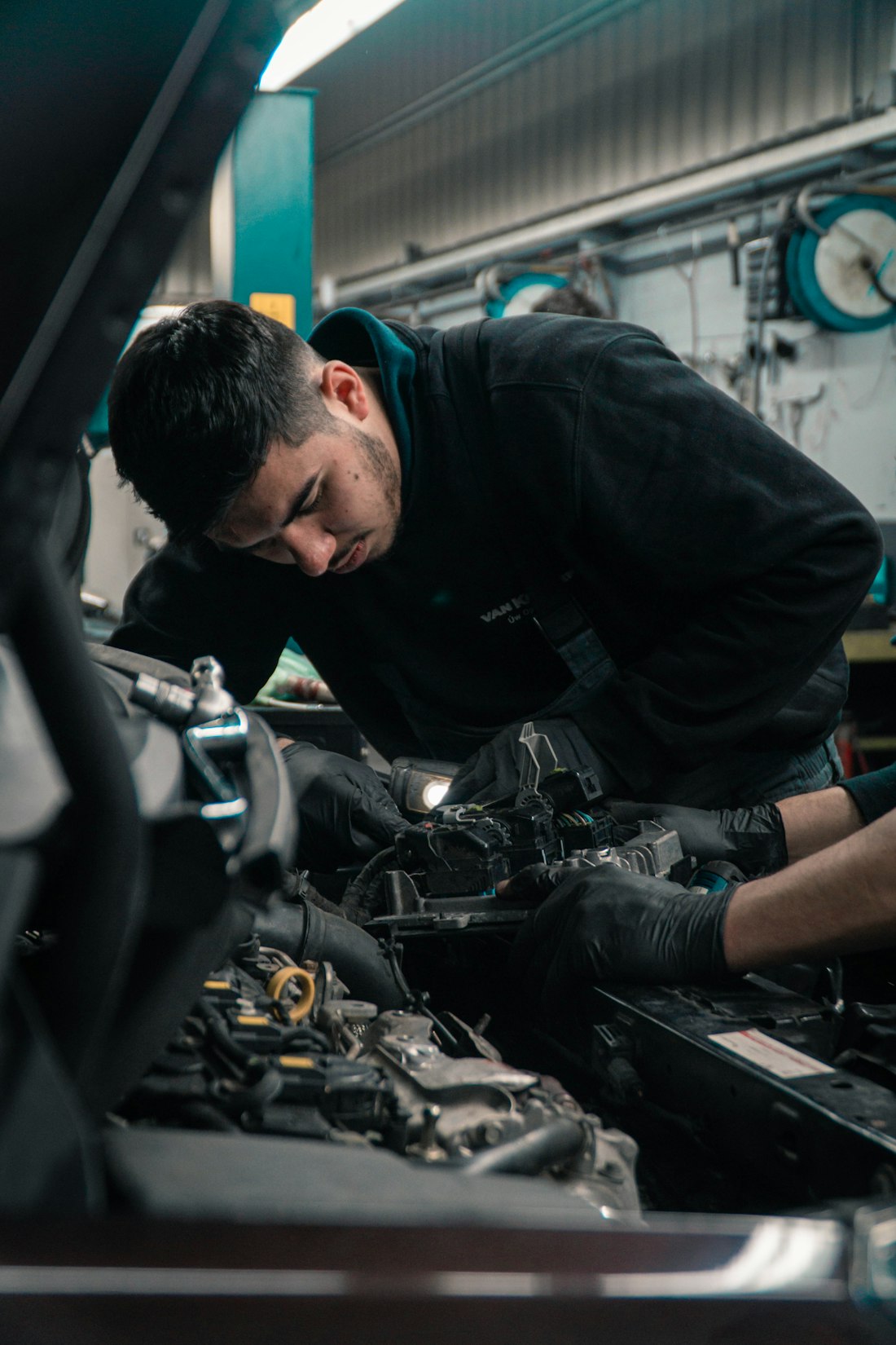 Real mechanics. Straight answers.